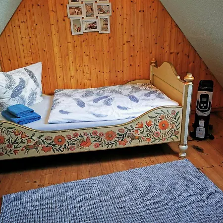 Hr Townhouse Honigbach Apartment *