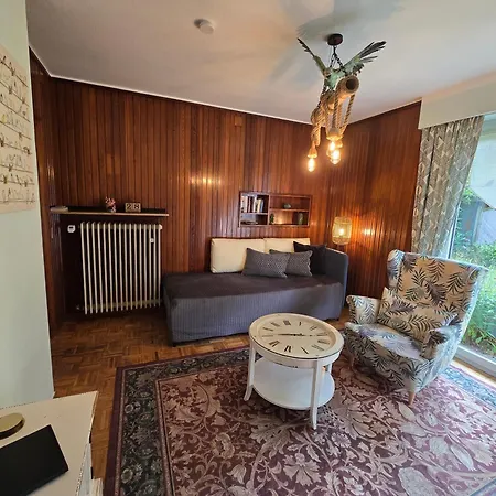 Hr Townhouse Honigbach קוספלד