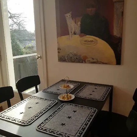 Hr Townhouse Honigbach Apartment