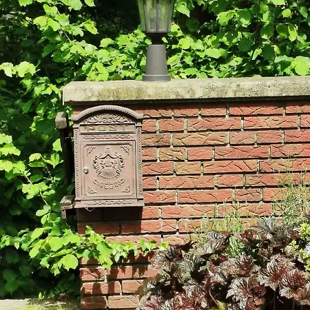 Hr Townhouse Honigbach