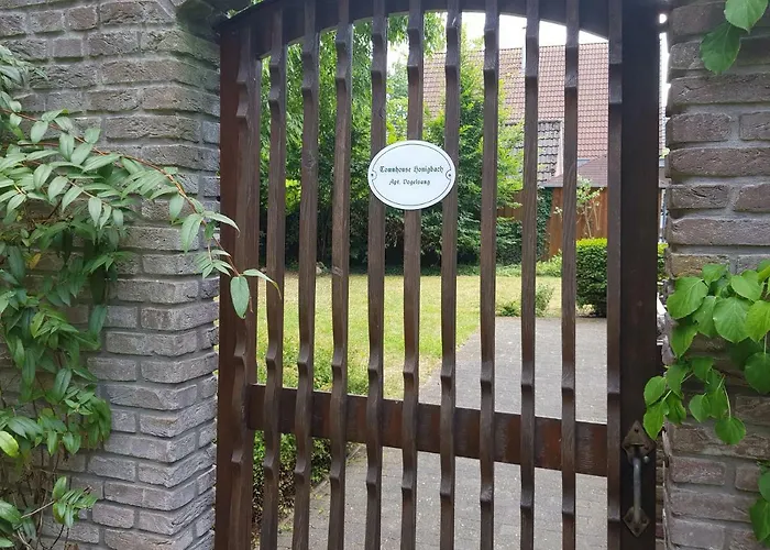 Hr Townhouse Honigbach Lägenhet *